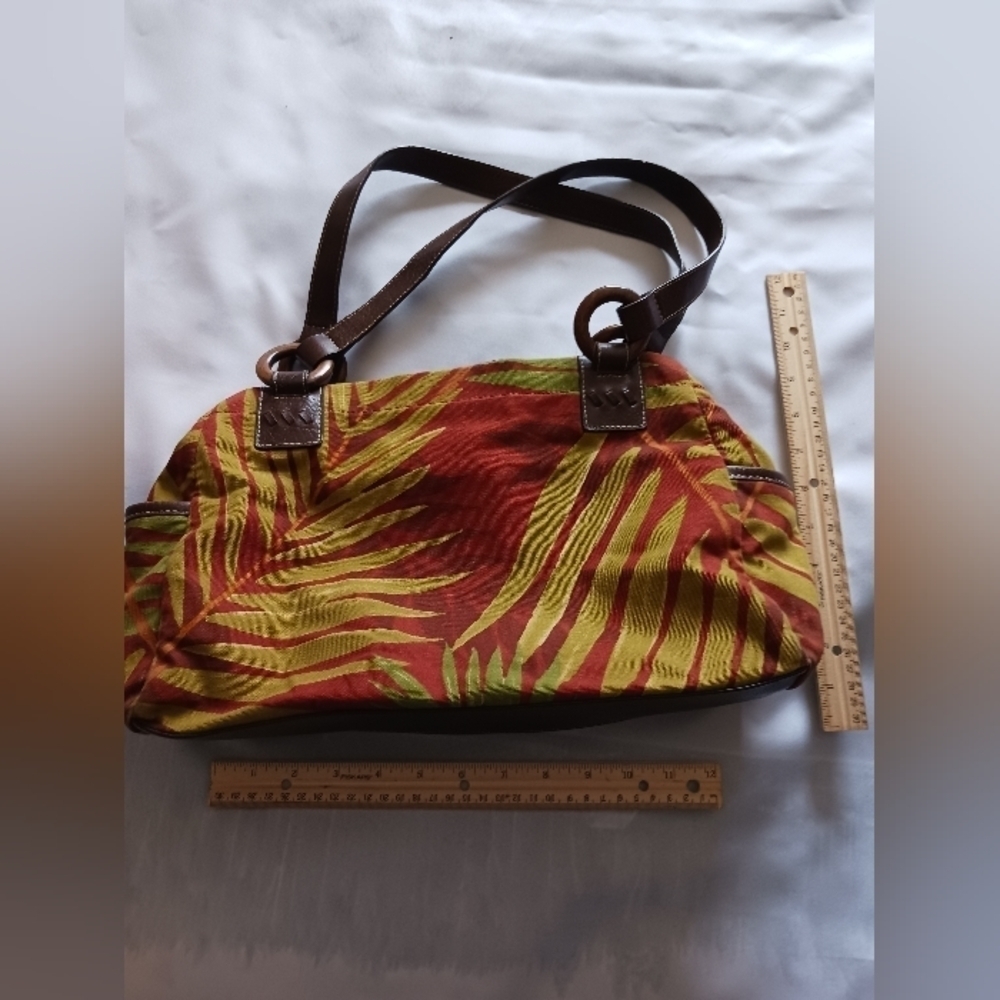 Relic Handbag - Picture 2 of 5
